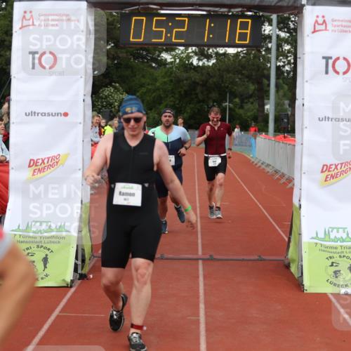 14.06.2026 - 7 Türme Triathlon Andreas Tolksdorf http://msf.ph/oto/9807505 14.06.2026 16:21:17 Ziel 704, 1226, 1338, 1417 meine-sportfotos.de