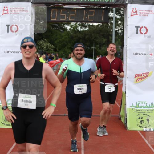 14.06.2026 - 7 Türme Triathlon Andreas Tolksdorf http://msf.ph/oto/9807511 14.06.2026 16:21:19 Ziel 704, 1226, 1338, 1417 meine-sportfotos.de