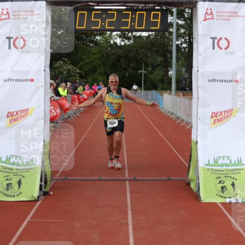 14.06.2026 - 7 Türme Triathlon Andreas Tolksdorf http://msf.ph/oto/9807603 14.06.2026 16:23:07 Ziel 1278 meine-sportfotos.de
