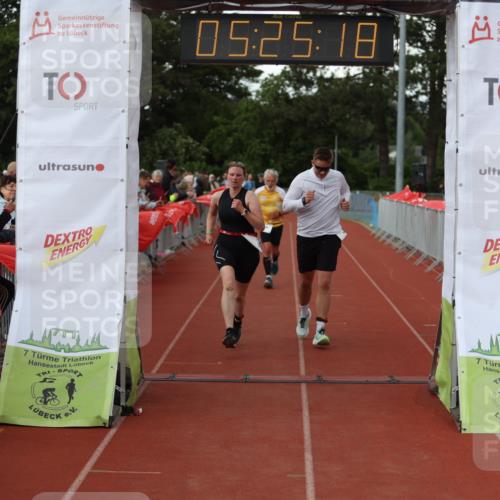 14.06.2026 - 7 Türme Triathlon Andreas Tolksdorf http://msf.ph/oto/9807708 14.06.2026 16:25:17 Ziel 970, 1323, 1460 meine-sportfotos.de