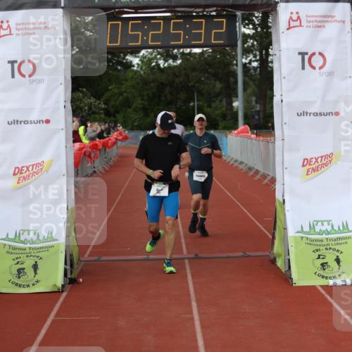 14.06.2026 - 7 Türme Triathlon Andreas Tolksdorf http://msf.ph/oto/9807722 14.06.2026 16:25:30 Ziel 680, 1231, 1242, 1331 meine-sportfotos.de