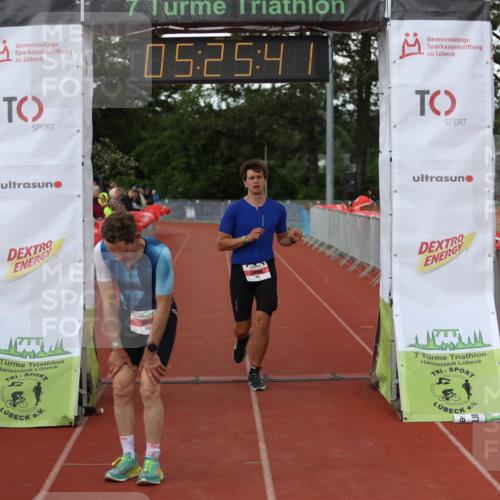 14.06.2026 - 7 Türme Triathlon Andreas Tolksdorf http://msf.ph/oto/9807764 14.06.2026 16:25:40 Ziel 680, 768, 1231, 1242 meine-sportfotos.de