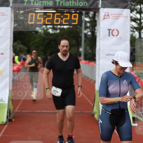 14.06.2026 - 7 Türme Triathlon Andreas Tolksdorf http://msf.ph/oto/9807862 14.06.2026 16:26:28 Ziel 672, 687, 854, 1124, 1310, 1775 meine-sportfotos.de