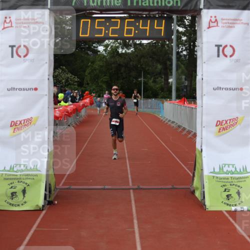 14.06.2026 - 7 Türme Triathlon Andreas Tolksdorf http://msf.ph/oto/9807897 14.06.2026 16:26:43 Ziel 695, 1775 meine-sportfotos.de