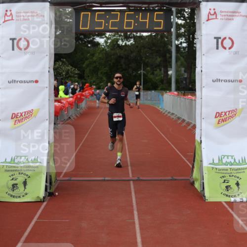 14.06.2026 - 7 Türme Triathlon Andreas Tolksdorf http://msf.ph/oto/9807915 14.06.2026 16:26:44 Ziel 695, 1775 meine-sportfotos.de