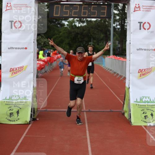 14.06.2026 - 7 Türme Triathlon Andreas Tolksdorf http://msf.ph/oto/9807949 14.06.2026 16:26:52 Ziel 695, 1022, 1254, 1396 meine-sportfotos.de