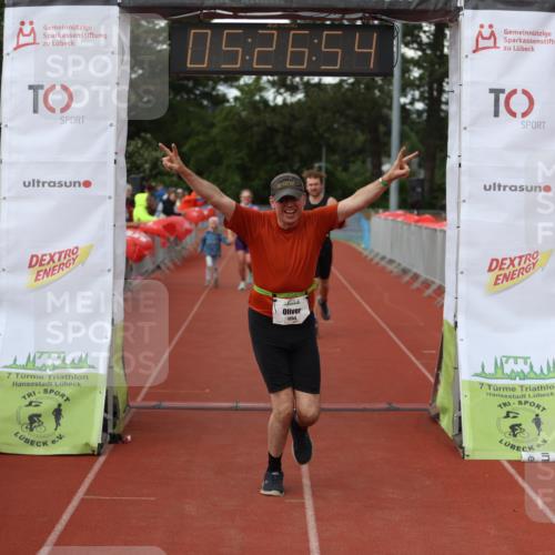 14.06.2026 - 7 Türme Triathlon Andreas Tolksdorf http://msf.ph/oto/9807956 14.06.2026 16:26:53 Ziel 695, 1022, 1254, 1396 meine-sportfotos.de