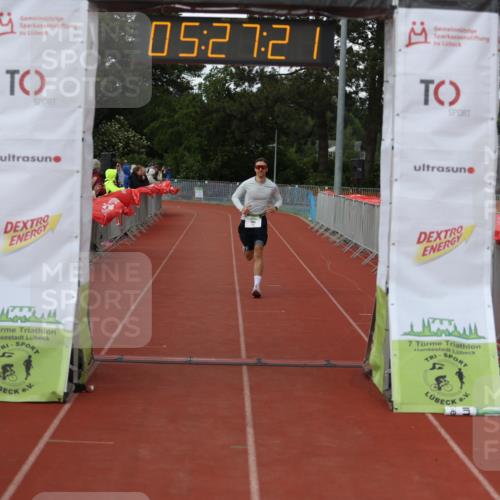 14.06.2026 - 7 Türme Triathlon Andreas Tolksdorf http://msf.ph/oto/9808026 14.06.2026 16:27:20 Ziel 1225 meine-sportfotos.de