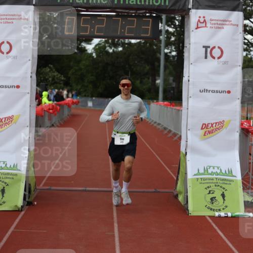 14.06.2026 - 7 Türme Triathlon Andreas Tolksdorf http://msf.ph/oto/9808045 14.06.2026 16:27:22 Ziel 1225 meine-sportfotos.de