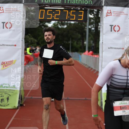 14.06.2026 - 7 Türme Triathlon Andreas Tolksdorf http://msf.ph/oto/9808068 14.06.2026 16:27:51 Ziel 670, 739, 1250 meine-sportfotos.de