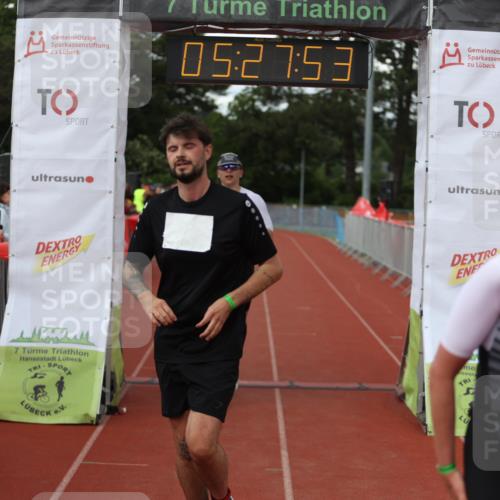 14.06.2026 - 7 Türme Triathlon Andreas Tolksdorf http://msf.ph/oto/9808070 14.06.2026 16:27:52 Ziel 670, 739, 1250 meine-sportfotos.de