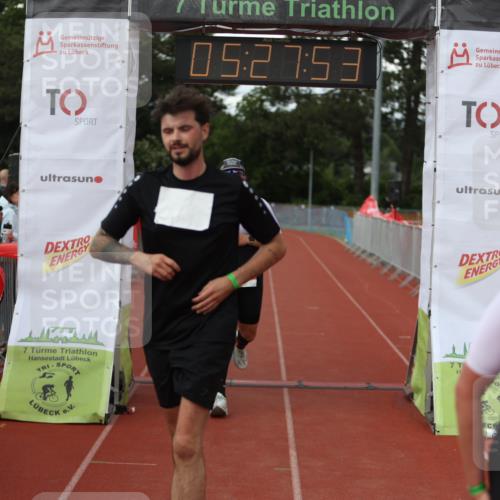 14.06.2026 - 7 Türme Triathlon Andreas Tolksdorf http://msf.ph/oto/9808071 14.06.2026 16:27:52 Ziel 670, 739, 1250 meine-sportfotos.de