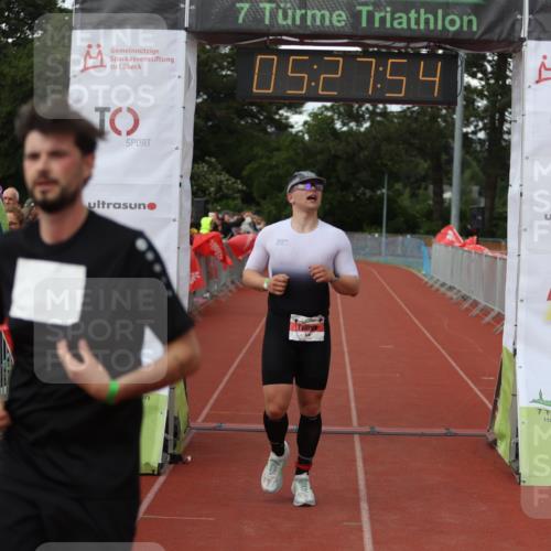 14.06.2026 - 7 Türme Triathlon Andreas Tolksdorf http://msf.ph/oto/9808073 14.06.2026 16:27:52 Ziel 670, 739, 1250 meine-sportfotos.de