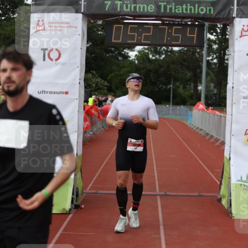 14.06.2026 - 7 Türme Triathlon Andreas Tolksdorf http://msf.ph/oto/9808074 14.06.2026 16:27:52 Ziel 670, 739, 1250 meine-sportfotos.de