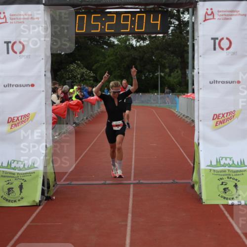 14.06.2026 - 7 Türme Triathlon Andreas Tolksdorf http://msf.ph/oto/9808113 14.06.2026 16:29:03 Ziel 645, 1458 meine-sportfotos.de