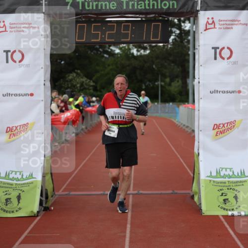 14.06.2026 - 7 Türme Triathlon Andreas Tolksdorf http://msf.ph/oto/9808129 14.06.2026 16:29:09 Ziel 645, 1281, 1458 meine-sportfotos.de
