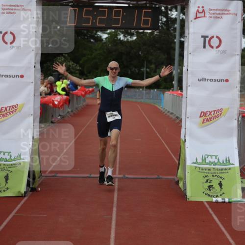 14.06.2026 - 7 Türme Triathlon Andreas Tolksdorf http://msf.ph/oto/9808149 14.06.2026 16:29:15 Ziel 1155, 1281, 1458 meine-sportfotos.de