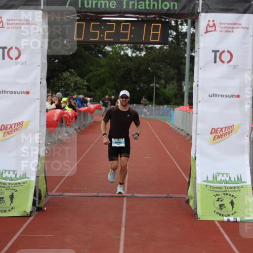 14.06.2026 - 7 Türme Triathlon Andreas Tolksdorf http://msf.ph/oto/9808164 14.06.2026 16:29:18 Ziel 1155, 1281 meine-sportfotos.de