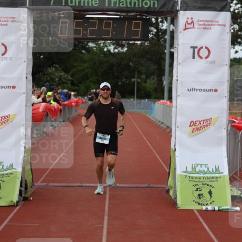 14.06.2026 - 7 Türme Triathlon Andreas Tolksdorf http://msf.ph/oto/9808170 14.06.2026 16:29:18 Ziel 1155, 1281 meine-sportfotos.de