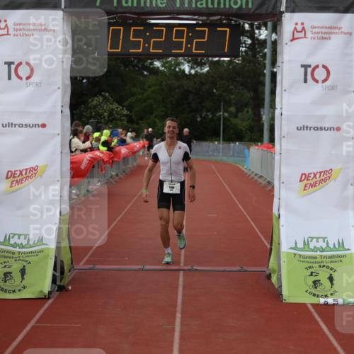 14.06.2026 - 7 Türme Triathlon Andreas Tolksdorf http://msf.ph/oto/9808191 14.06.2026 16:29:26 Ziel 1155, 1419 meine-sportfotos.de