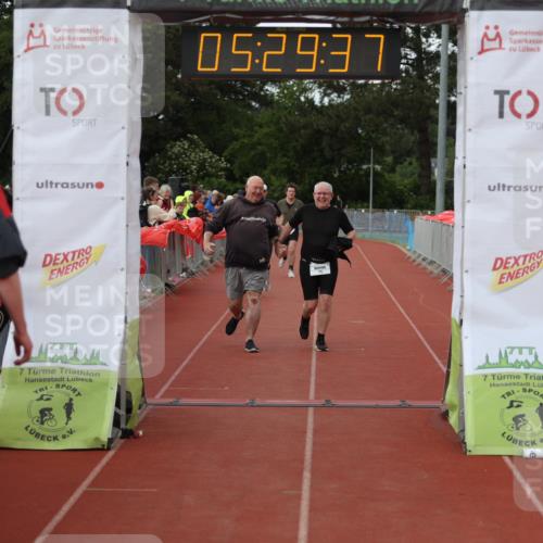 14.06.2026 - 7 Türme Triathlon Andreas Tolksdorf http://msf.ph/oto/9808222 14.06.2026 16:29:36 Ziel 714, 1195, 1233 meine-sportfotos.de