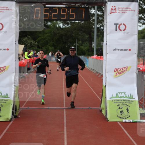 14.06.2026 - 7 Türme Triathlon Andreas Tolksdorf http://msf.ph/oto/9808260 14.06.2026 16:29:56 Ziel 698, 1329, 1485 meine-sportfotos.de