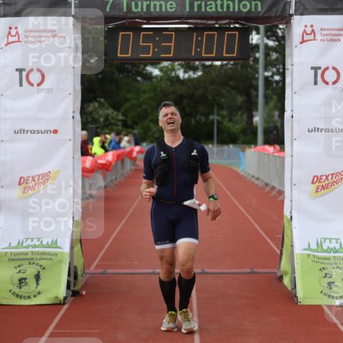 14.06.2026 - 7 Türme Triathlon Andreas Tolksdorf http://msf.ph/oto/9808384 14.06.2026 16:30:59 Ziel 857 meine-sportfotos.de