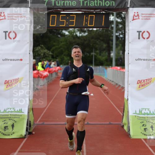 14.06.2026 - 7 Türme Triathlon Andreas Tolksdorf http://msf.ph/oto/9808389 14.06.2026 16:30:59 Ziel 857 meine-sportfotos.de