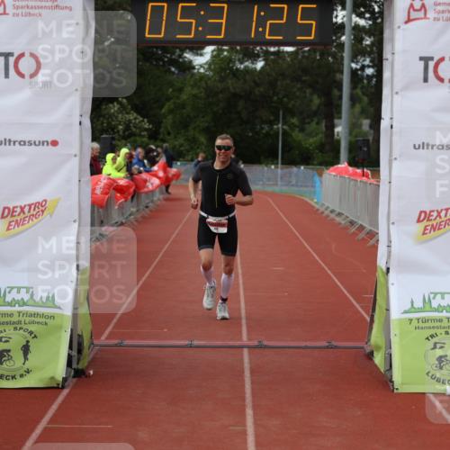 14.06.2026 - 7 Türme Triathlon Andreas Tolksdorf http://msf.ph/oto/9808423 14.06.2026 16:31:24 Ziel 856 meine-sportfotos.de