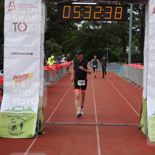 14.06.2026 - 7 Türme Triathlon Andreas Tolksdorf http://msf.ph/oto/9808523 14.06.2026 16:32:37 Ziel 886, 1260 meine-sportfotos.de