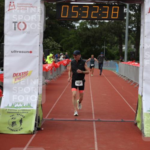 14.06.2026 - 7 Türme Triathlon Andreas Tolksdorf http://msf.ph/oto/9808525 14.06.2026 16:32:37 Ziel 886, 1260 meine-sportfotos.de