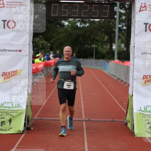 14.06.2026 - 7 Türme Triathlon Andreas Tolksdorf http://msf.ph/oto/9808563 14.06.2026 16:32:51 Ziel 886, 1325 meine-sportfotos.de
