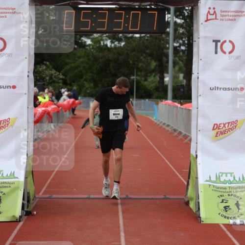 14.06.2026 - 7 Türme Triathlon Andreas Tolksdorf http://msf.ph/oto/9808599 14.06.2026 16:33:06 Ziel 733, 870, 1230 meine-sportfotos.de