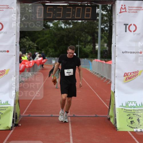 14.06.2026 - 7 Türme Triathlon Andreas Tolksdorf http://msf.ph/oto/9808603 14.06.2026 16:33:06 Ziel 733, 870, 1230 meine-sportfotos.de