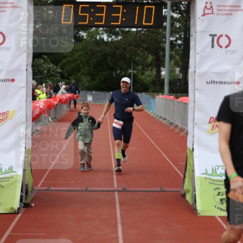 14.06.2026 - 7 Türme Triathlon Andreas Tolksdorf http://msf.ph/oto/9808610 14.06.2026 16:33:08 Ziel 733, 870, 1230 meine-sportfotos.de