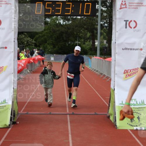 14.06.2026 - 7 Türme Triathlon Andreas Tolksdorf http://msf.ph/oto/9808615 14.06.2026 16:33:09 Ziel 733, 870, 1230 meine-sportfotos.de