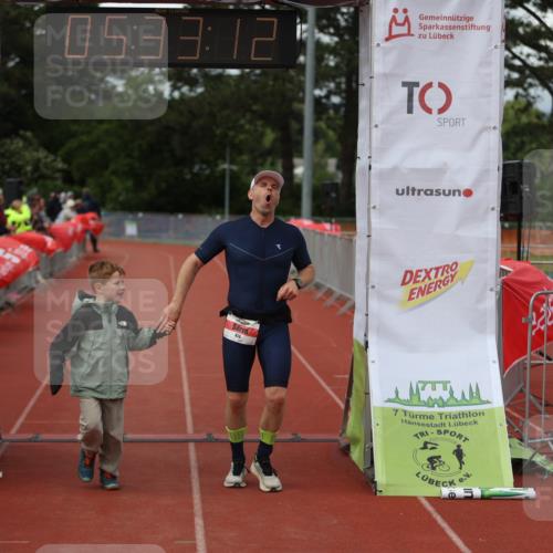 14.06.2026 - 7 Türme Triathlon Andreas Tolksdorf http://msf.ph/oto/9808629 14.06.2026 16:33:10 Ziel 733, 870, 1230 meine-sportfotos.de