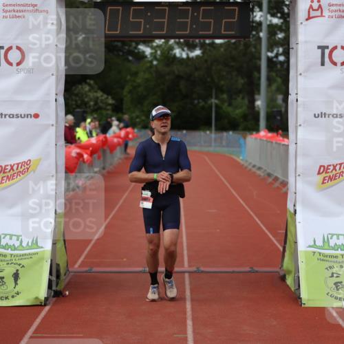 14.06.2026 - 7 Türme Triathlon Andreas Tolksdorf http://msf.ph/oto/9808677 14.06.2026 16:33:50 Ziel 735 meine-sportfotos.de