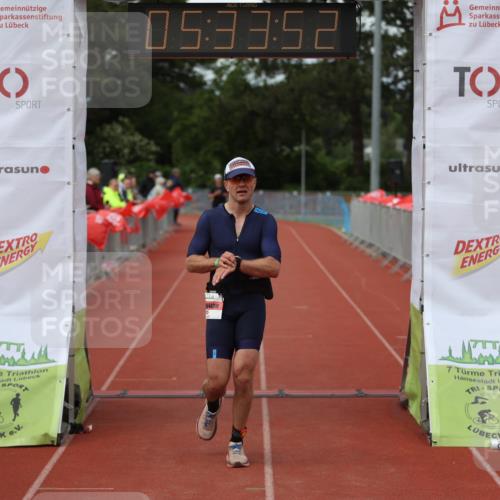 14.06.2026 - 7 Türme Triathlon Andreas Tolksdorf http://msf.ph/oto/9808682 14.06.2026 16:33:50 Ziel 735 meine-sportfotos.de