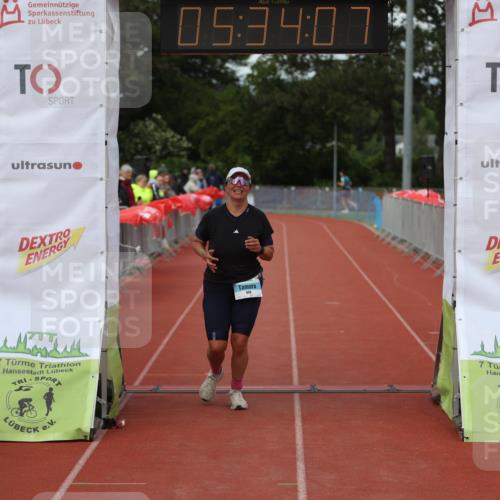 14.06.2026 - 7 Türme Triathlon Andreas Tolksdorf http://msf.ph/oto/9808715 14.06.2026 16:34:05 Ziel 949 meine-sportfotos.de
