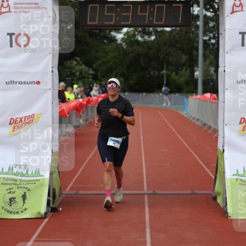 14.06.2026 - 7 Türme Triathlon Andreas Tolksdorf http://msf.ph/oto/9808719 14.06.2026 16:34:05 Ziel 949 meine-sportfotos.de
