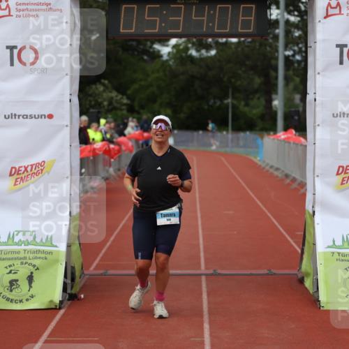 14.06.2026 - 7 Türme Triathlon Andreas Tolksdorf http://msf.ph/oto/9808731 14.06.2026 16:34:06 Ziel 949 meine-sportfotos.de