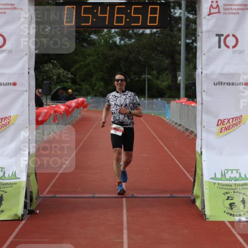 14.06.2026 - 7 Türme Triathlon Andreas Tolksdorf http://msf.ph/oto/9808750 14.06.2026 16:46:57 Ziel 681 meine-sportfotos.de