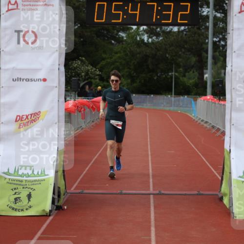14.06.2026 - 7 Türme Triathlon Andreas Tolksdorf http://msf.ph/oto/9808815 14.06.2026 16:47:30 Ziel 610, 826, 1256 meine-sportfotos.de