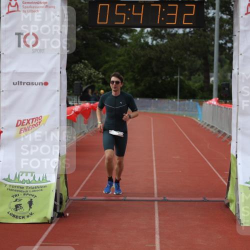 14.06.2026 - 7 Türme Triathlon Andreas Tolksdorf http://msf.ph/oto/9808827 14.06.2026 16:47:31 Ziel 610, 826, 1256 meine-sportfotos.de