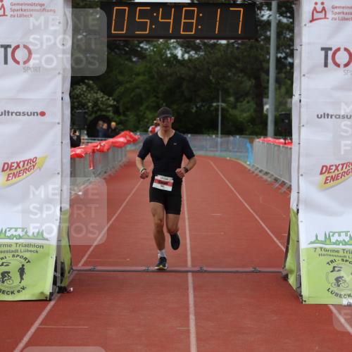 14.06.2026 - 7 Türme Triathlon Andreas Tolksdorf http://msf.ph/oto/9808877 14.06.2026 16:48:16 Ziel 642 meine-sportfotos.de