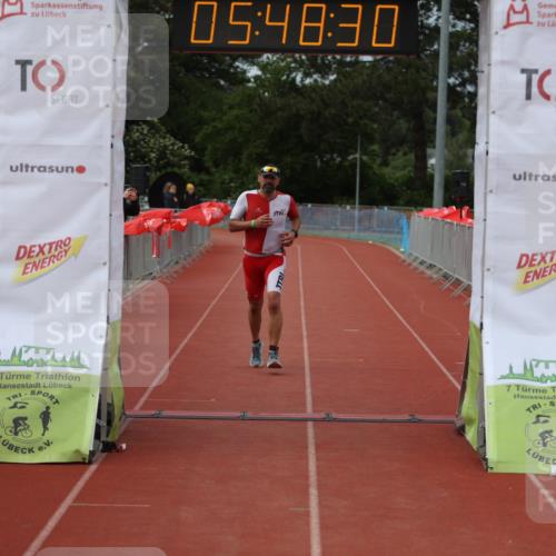 14.06.2026 - 7 Türme Triathlon Andreas Tolksdorf http://msf.ph/oto/9808905 14.06.2026 16:48:29 Ziel 631 meine-sportfotos.de