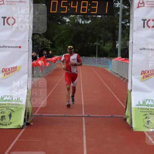 14.06.2026 - 7 Türme Triathlon Andreas Tolksdorf http://msf.ph/oto/9808914 14.06.2026 16:48:29 Ziel 631 meine-sportfotos.de