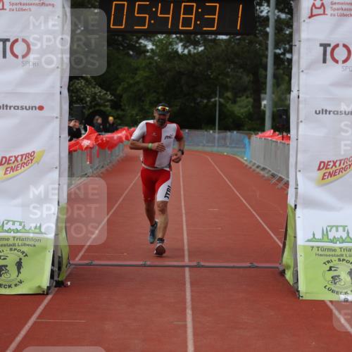 14.06.2026 - 7 Türme Triathlon Andreas Tolksdorf http://msf.ph/oto/9808922 14.06.2026 16:48:30 Ziel 631 meine-sportfotos.de