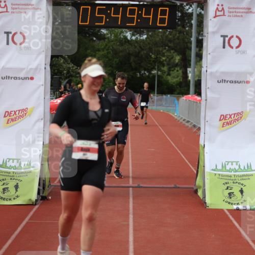 14.06.2026 - 7 Türme Triathlon Andreas Tolksdorf http://msf.ph/oto/9809008 14.06.2026 16:49:47 Ziel 767, 829, 861, 891 meine-sportfotos.de